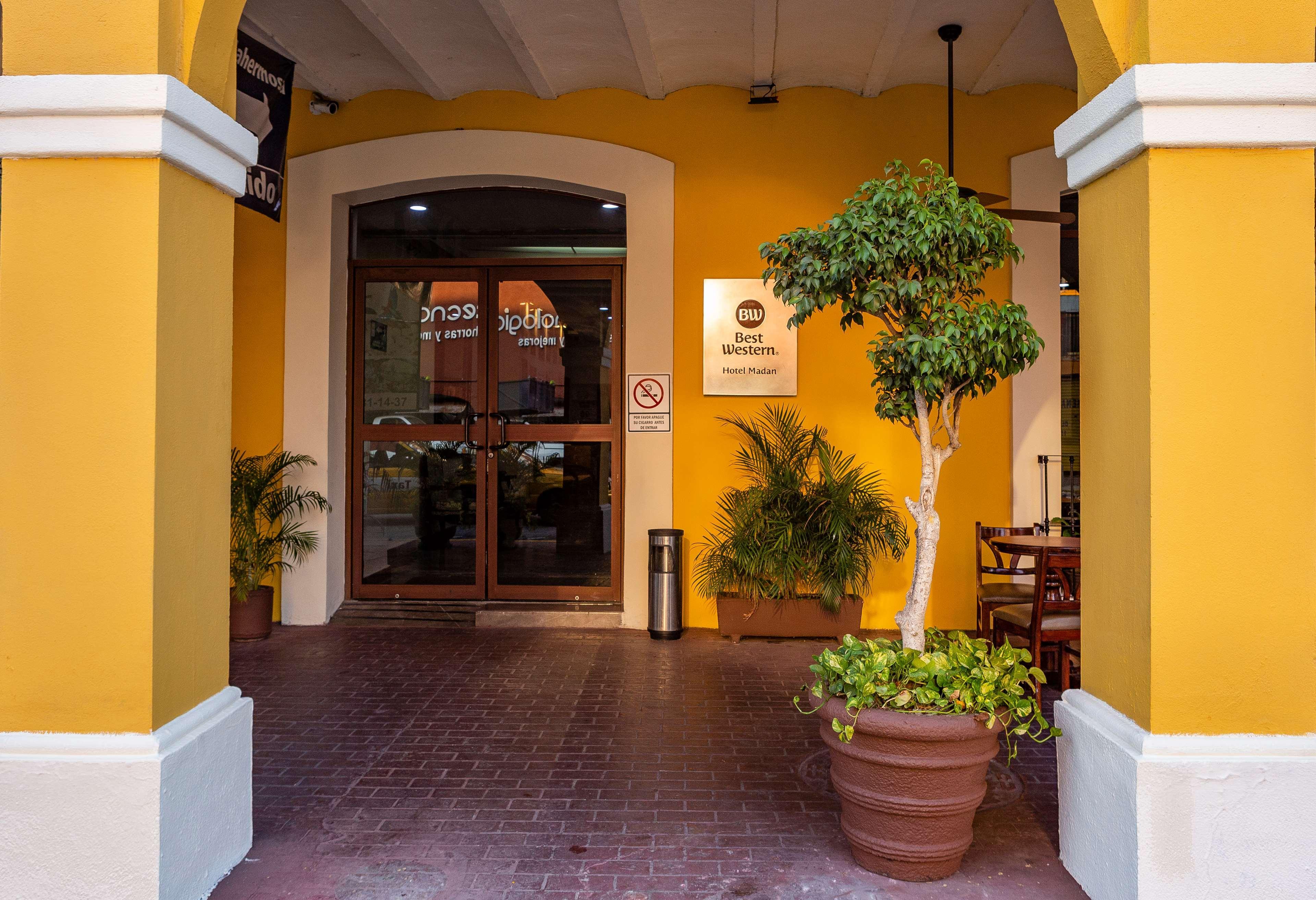 Best Western Hotel Madan Villahermosa Extérieur photo