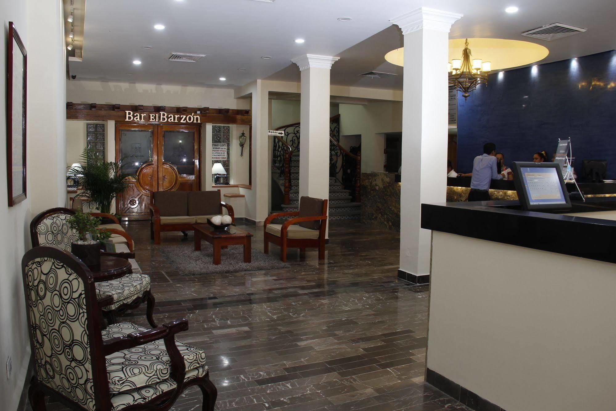 Best Western Hotel Madan Villahermosa Extérieur photo